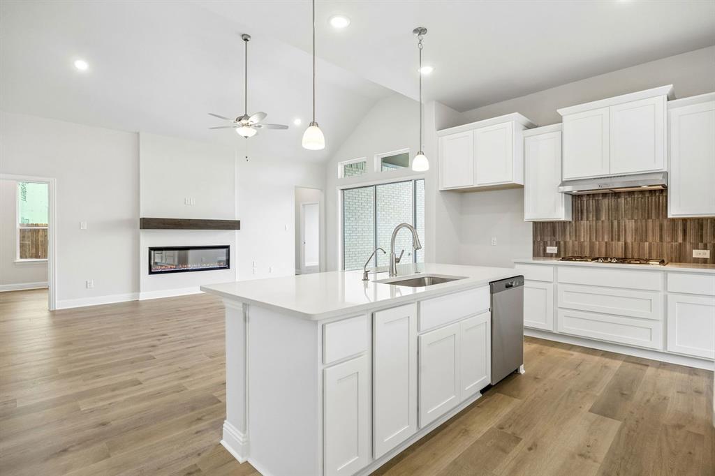 Oaks of North Grove - Residential