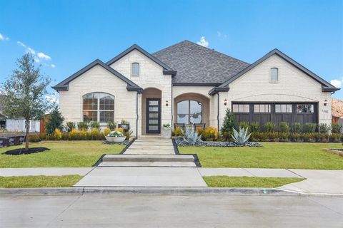 Photo of 625 Majestic Oak Lane, Waxahachie, TX 75165 (MLS # 21101596)