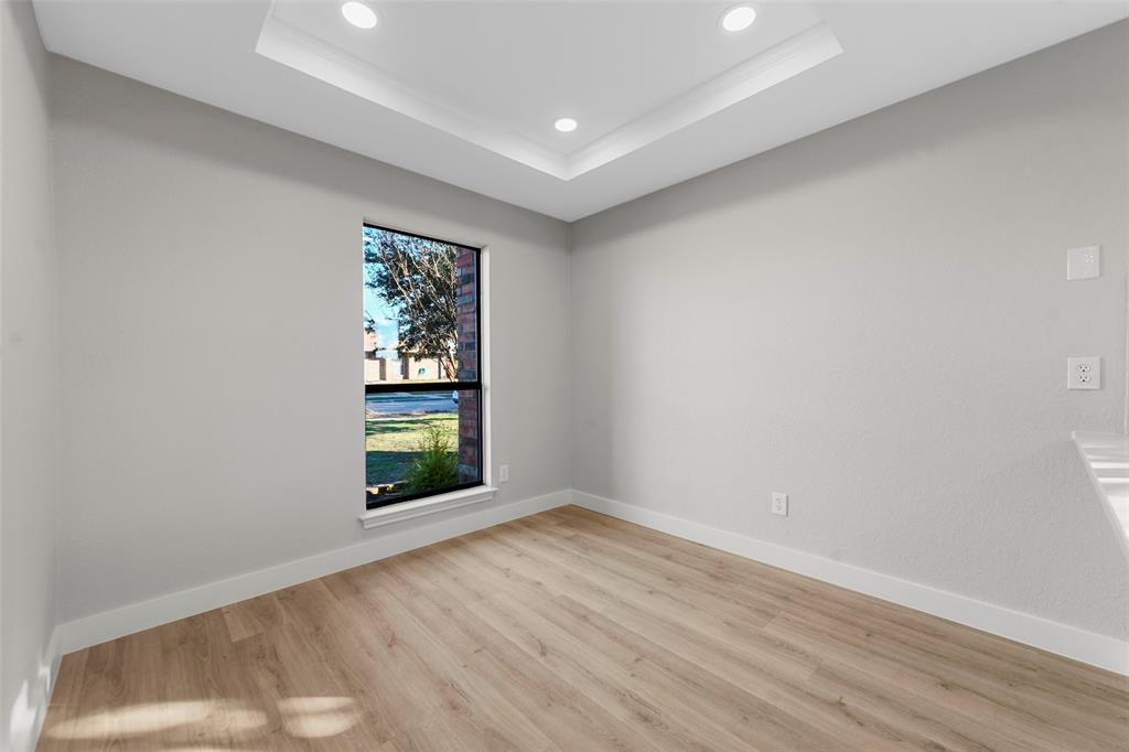 Carrollton, Texas 75007, United States, 3 Bedrooms Bedrooms, ,2 BathroomsBathrooms,Residential,Pending,18623