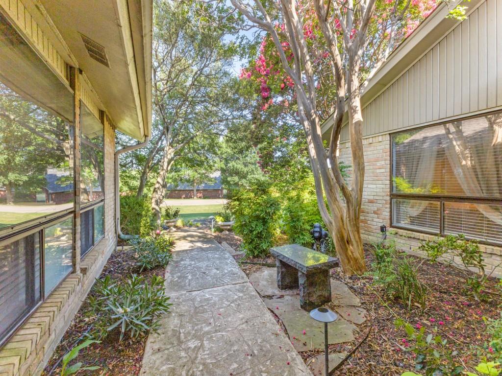 206 Camino Real W