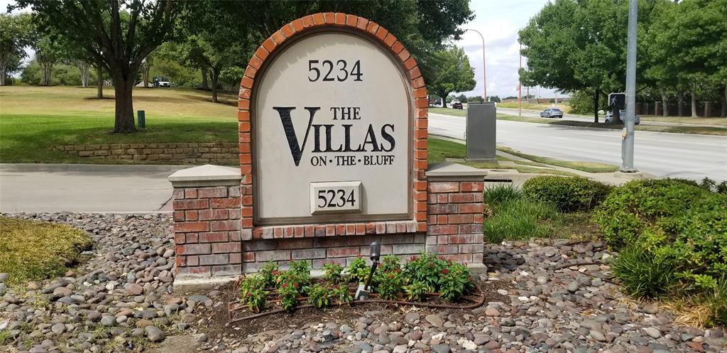 Villas on the Bluff - Residential
