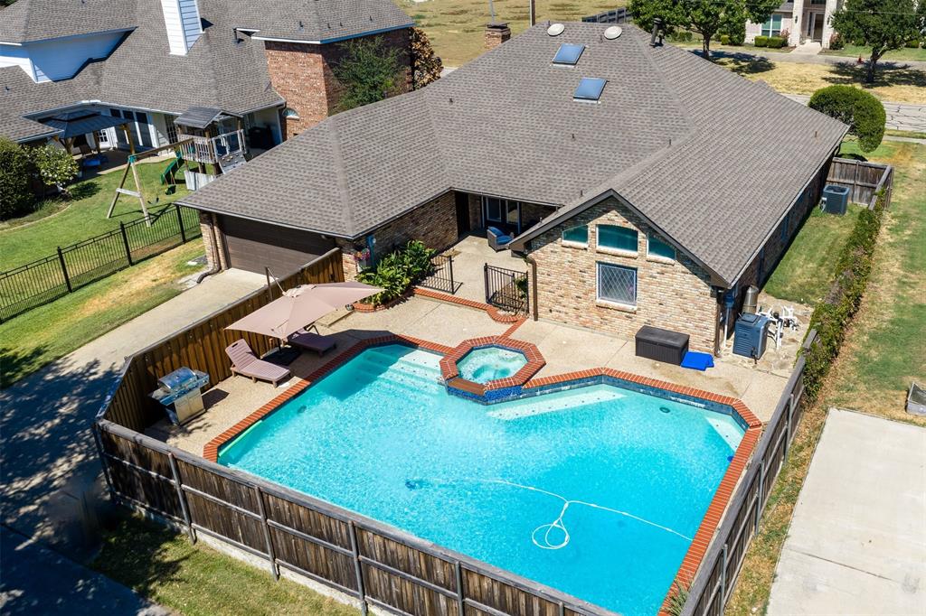 3214 Suzanne Drive