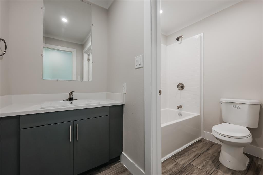 Home Gardens 02 - Residential Lease