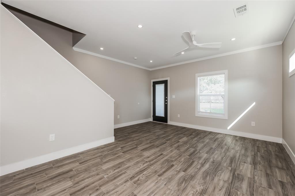 Home Gardens 02 - Residential Lease