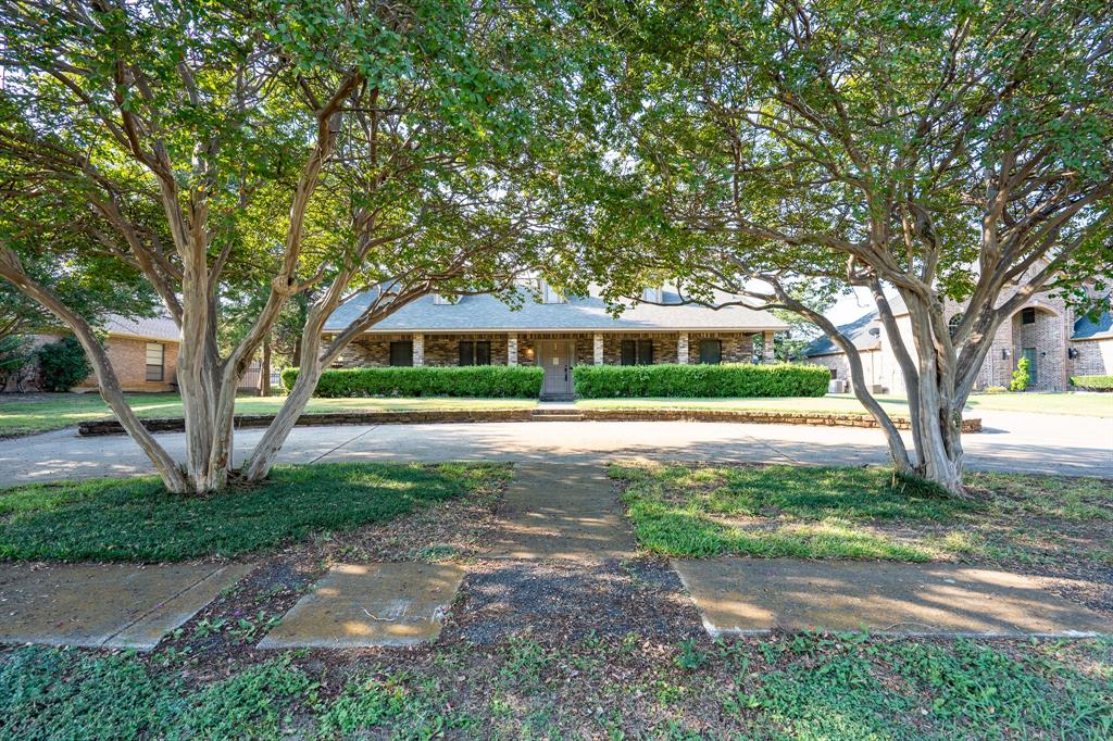 1204 W Pleasant Run Road