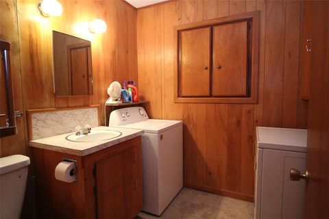 Tiny photo for 1621 W Main Street, Munday, TX 76371 (MLS # 21100534)