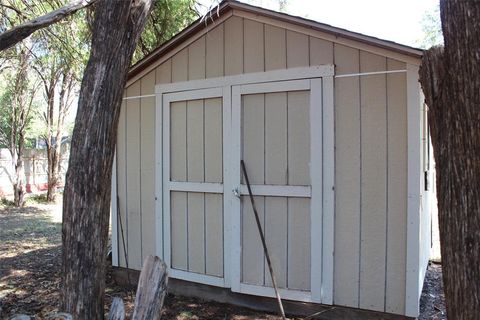 Tiny photo for 1621 W Main Street, Munday, TX 76371 (MLS # 21100534)