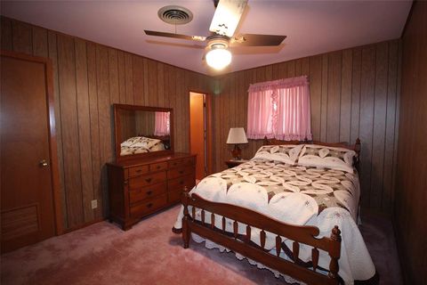 Tiny photo for 1621 W Main Street, Munday, TX 76371 (MLS # 21100534)