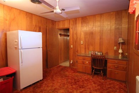 Tiny photo for 1621 W Main Street, Munday, TX 76371 (MLS # 21100534)