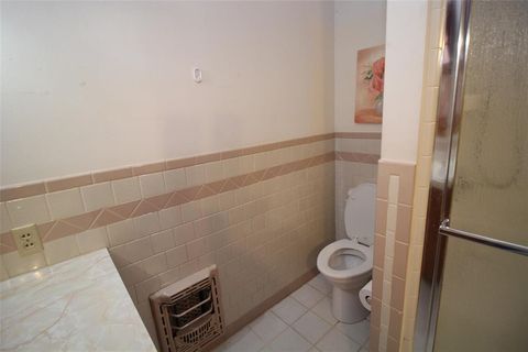 Tiny photo for 1621 W Main Street, Munday, TX 76371 (MLS # 21100534)