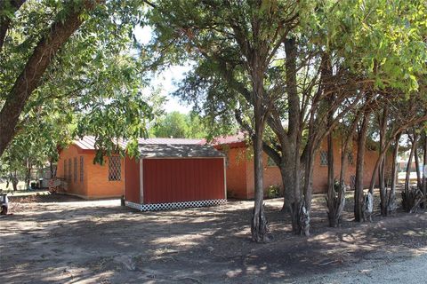 Tiny photo for 1621 W Main Street, Munday, TX 76371 (MLS # 21100534)
