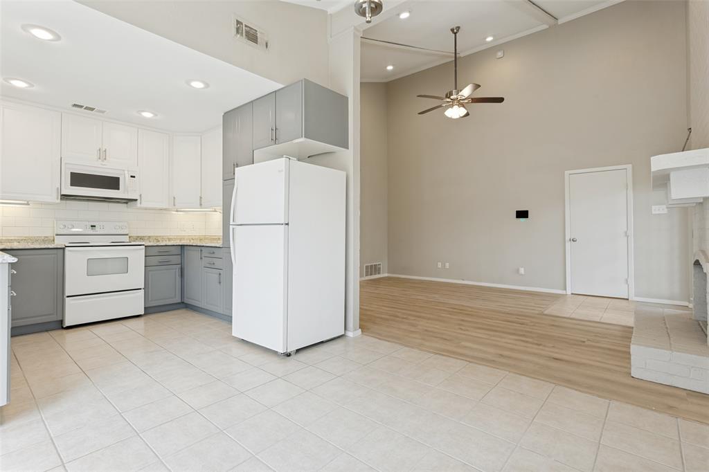 2117 Oak Brook Drive