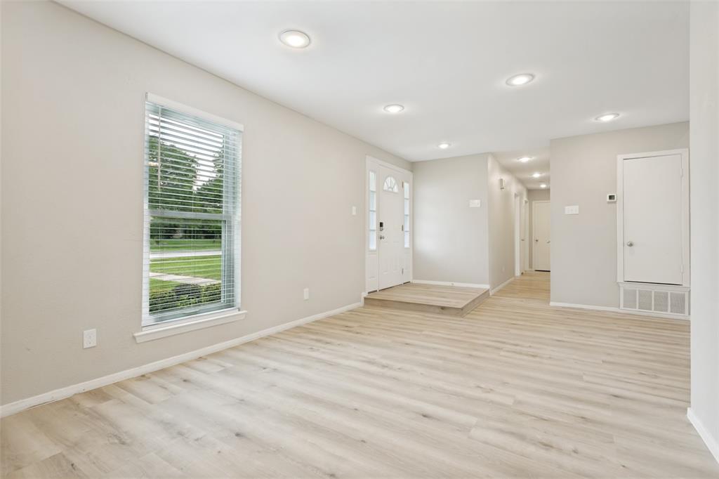 2117 Oak Brook Drive