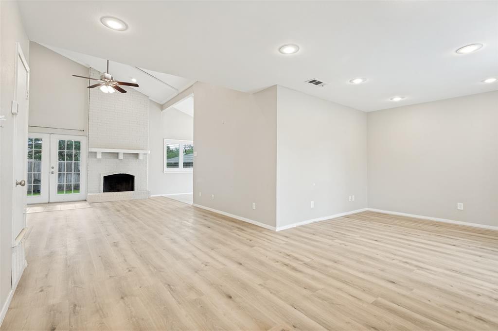 2117 Oak Brook Drive