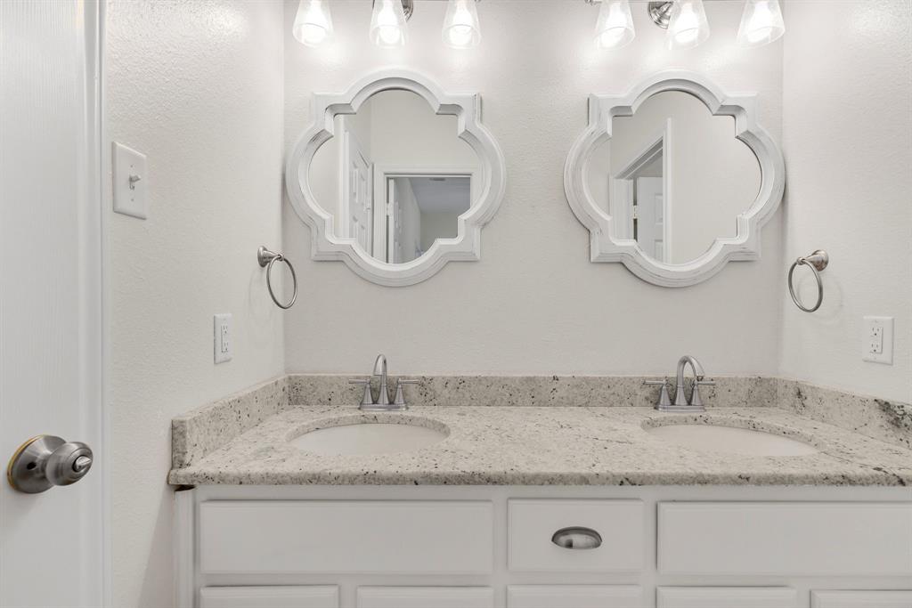 A0694 MOONEY WILLIAM,TRACT 1-6B & 7, ACRES 3.0 - Residential