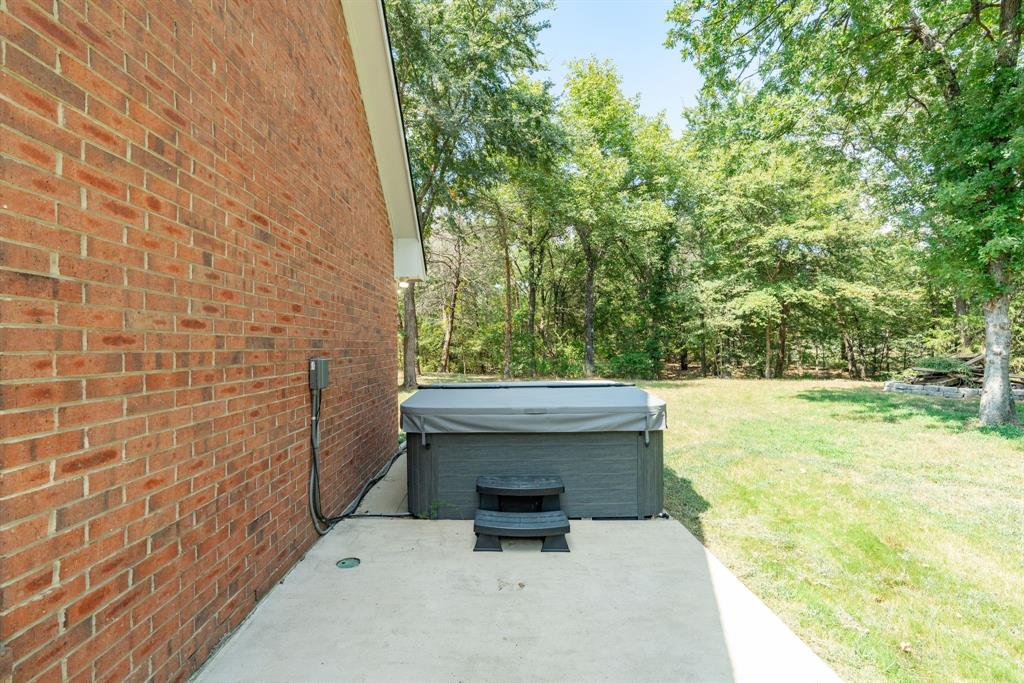 A0694 MOONEY WILLIAM,TRACT 1-6B & 7, ACRES 3.0 - Residential