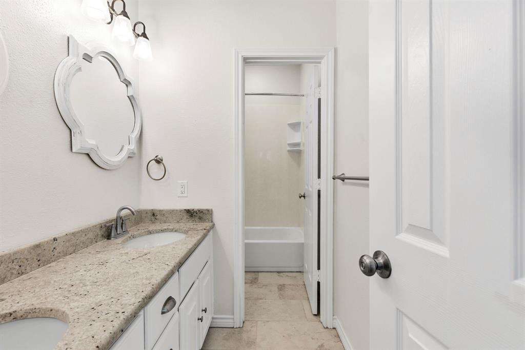 A0694 MOONEY WILLIAM,TRACT 1-6B & 7, ACRES 3.0 - Residential