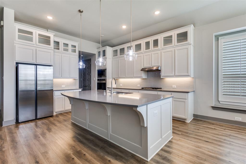 825 Glen Crossing Drive