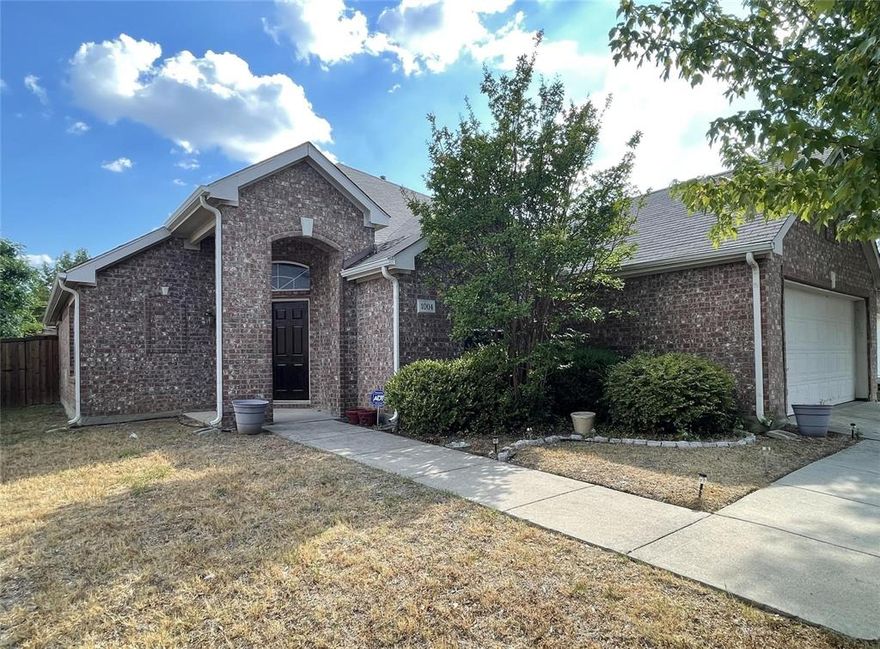 Well maintained property near the Lewisville lake. House features 4 bedrooms or 3 bedrooms plus studyroom, 2 full bathroom, vinyl plank flooring, Quartz countertop, covered patio. Living in this community you will enjoy swimming pool, park, playground. House is ready for move in now.
