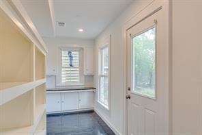 HOUSTONS A J - Residential Lease