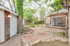 HOUSTONS A J - Residential Lease