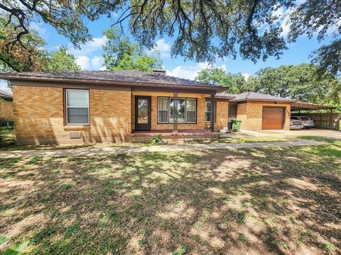 A home in Hurst