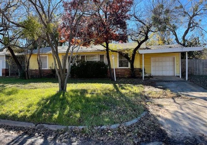 INVESTOR SPECIAL! 2 minute walk to ACU Campus, Elmer Gray Stadium, and dorms! Property is sold AS-IS, cash only. Needs work to be made livable, but perfect property for a flip, or an investment property.