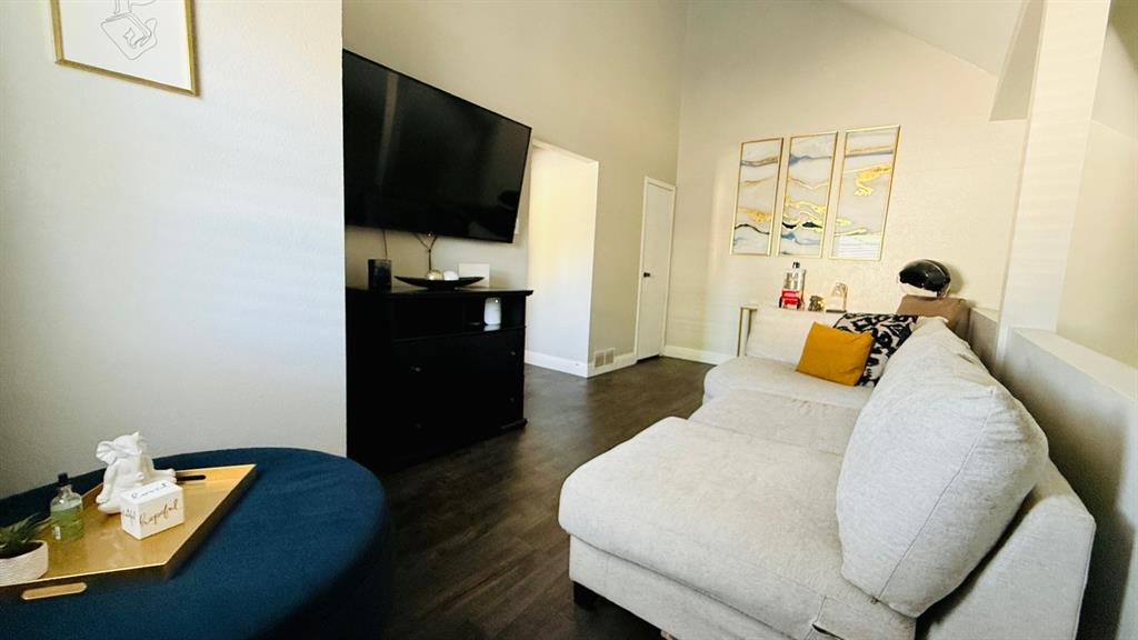 Gatewood 03 - Residential