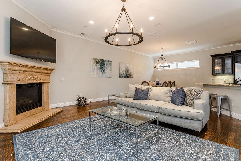 Sterling Bowser - Residential Lease