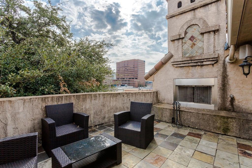 Sterling Bowser - Residential Lease