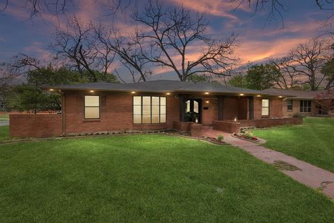 2133 Ebbtide Lane Dallas TX 75224