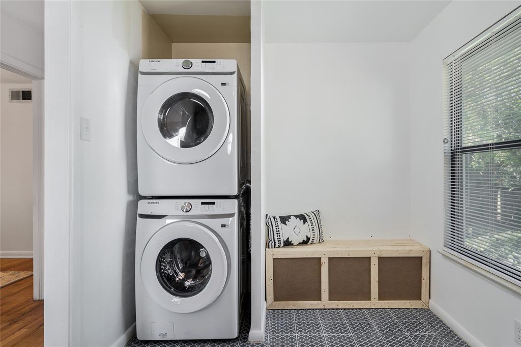 Hampton Square - Residential