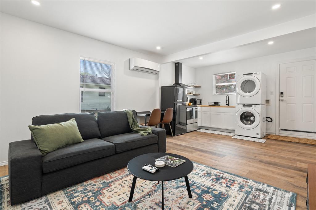 Hampton Square - Residential