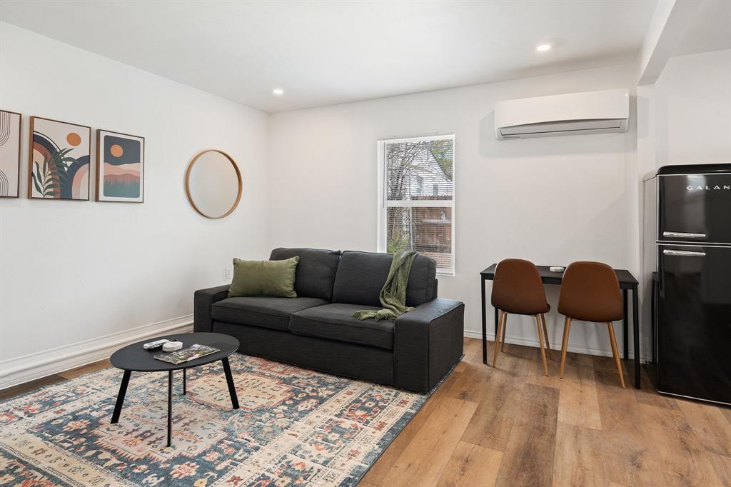 Hampton Square - Residential