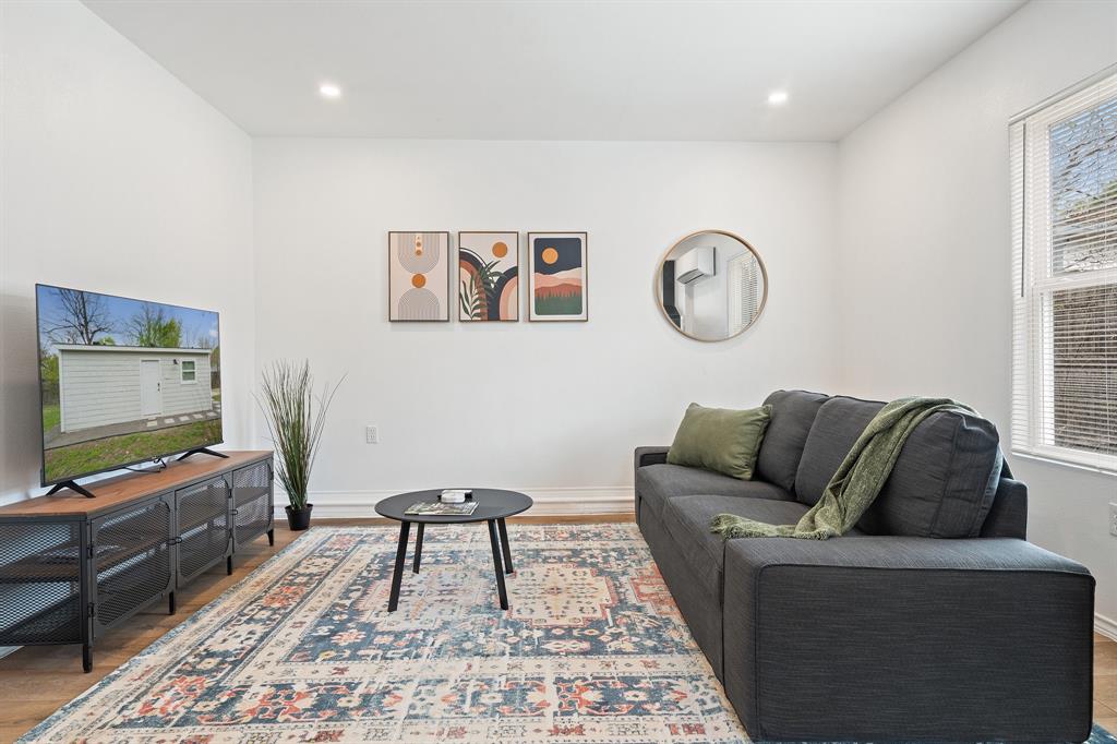 Hampton Square - Residential