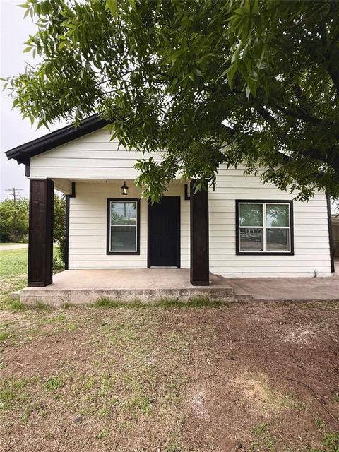 Photo of 610 5th Street, Hawley, TX 79525 (MLS # 21254756)