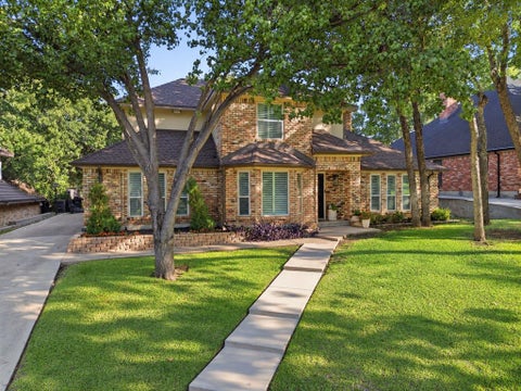 Photo of 6405 Amicable Drive, Arlington, TX 76016 (MLS # 21418572)