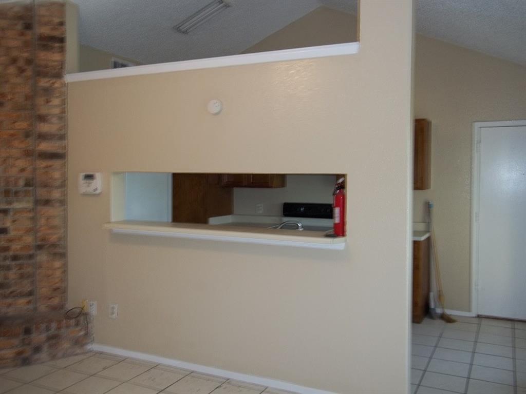 Dynasty 02 - Residential Lease