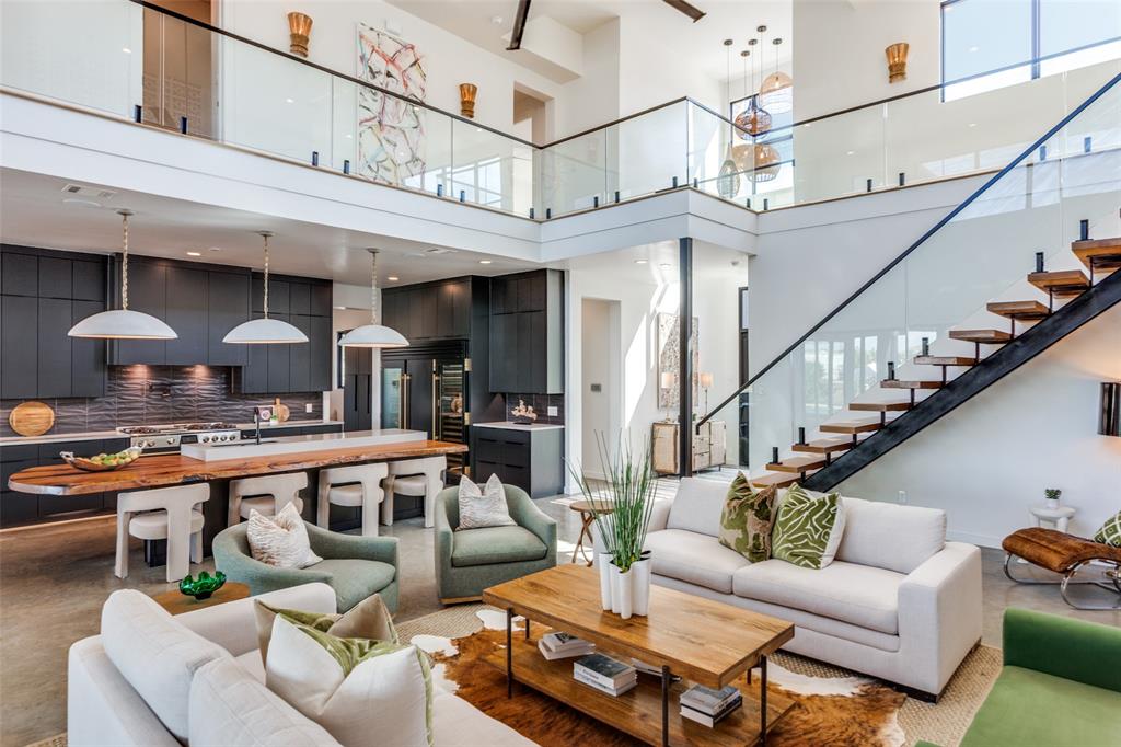 13616 Nouvelle Circle