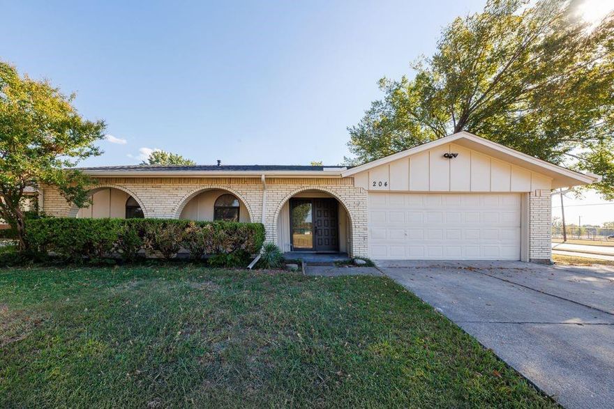 CORRECTED PRICE  LOCATION LOCATION LOCATION THIS AWESOME beauty SITTING PRETTY ON A LARGE CORNER LOT WITH EXTRA CONCRETE ON DRIVE-WAY** 3 BEDROOMS,2 BATHROOMS,FRONT ENTRY GARAGE FOR 2 CARS WITH ELECTRONIC DOOR OPENER*** Close to post office freeway and shopping. Open and spacious. Many updates including New Roof . Waterproof laminate wood flooring .Interior and exterior paint. Resurfaced master tub. Gourmet granite kitchen is a chefs delight with gas stove and tons of cabinet space. Built in China cabinet. Large master retreat. Unique wood burning fireplace. Ceiling fans throughout .Pool size backyard. FRONT PORCH WITH HUGE COVERED PORCH OUT BACK AND MORE Please contact agent for rental application info with rentspree