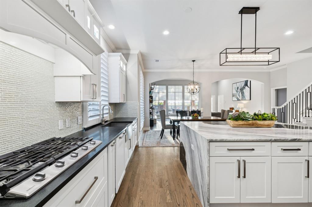 410 Willowview Drive