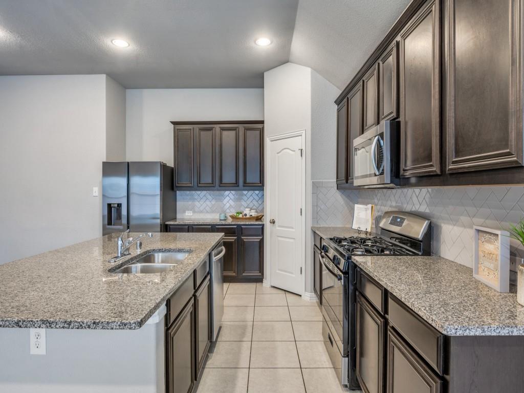 1608 Emma Pearl Lane