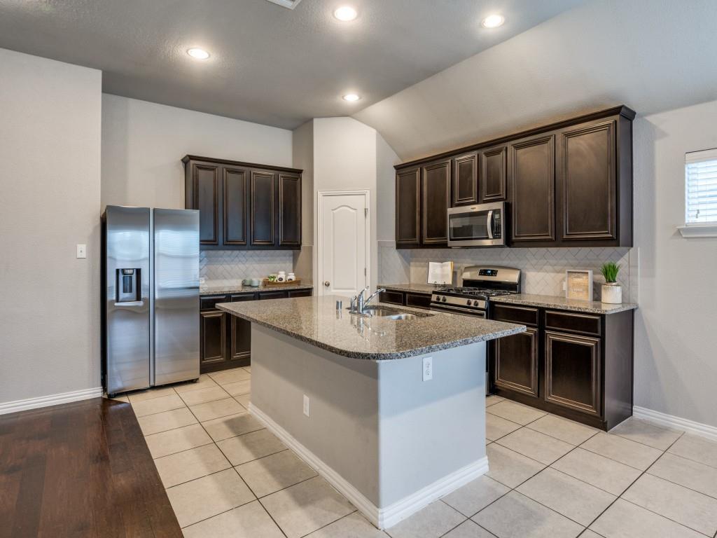 1608 Emma Pearl Lane