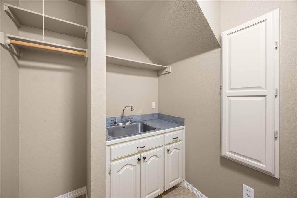 Waters Edge - Residential