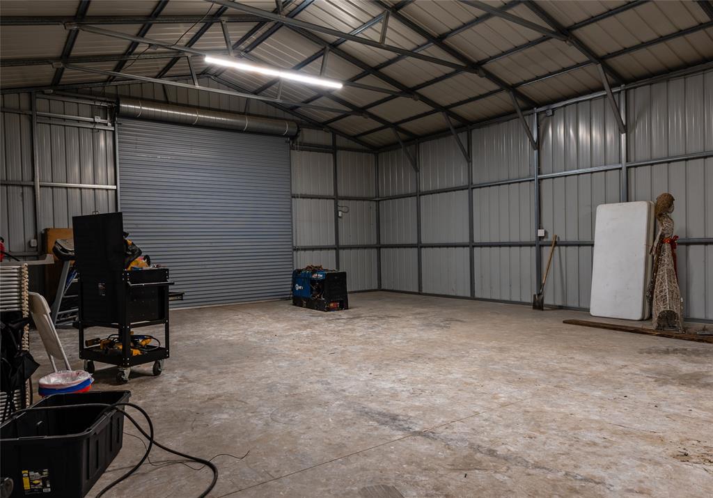 W H MCBEE TR 2 - Residential