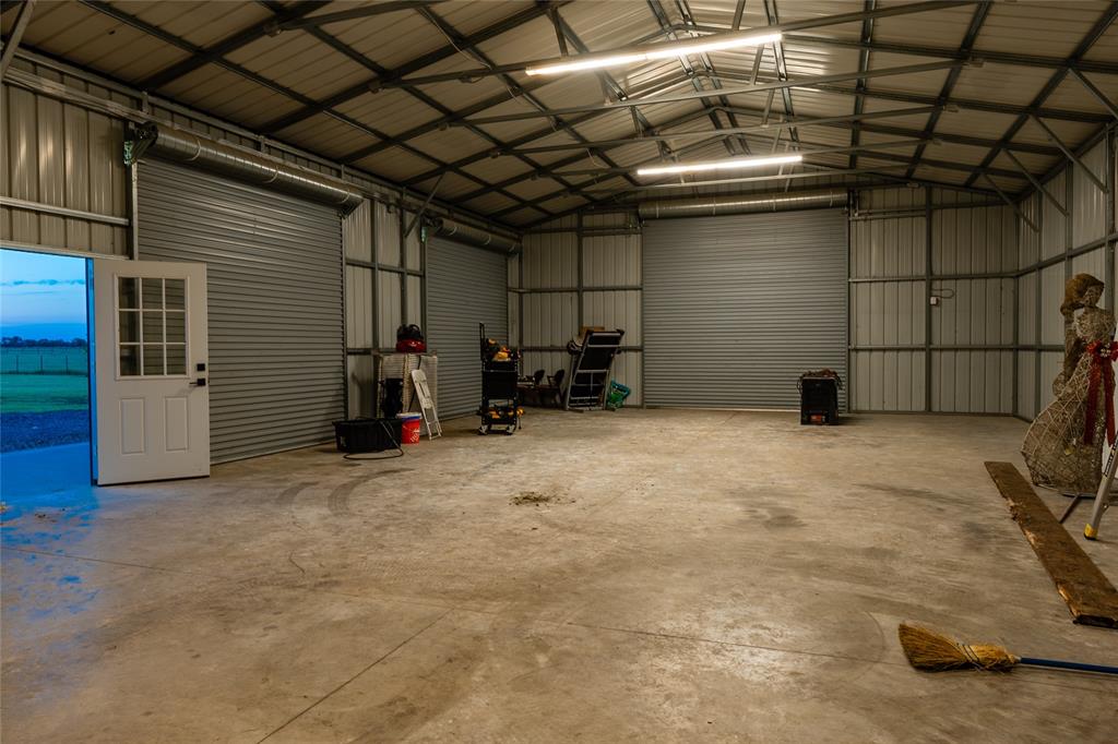 W H MCBEE TR 2 - Residential