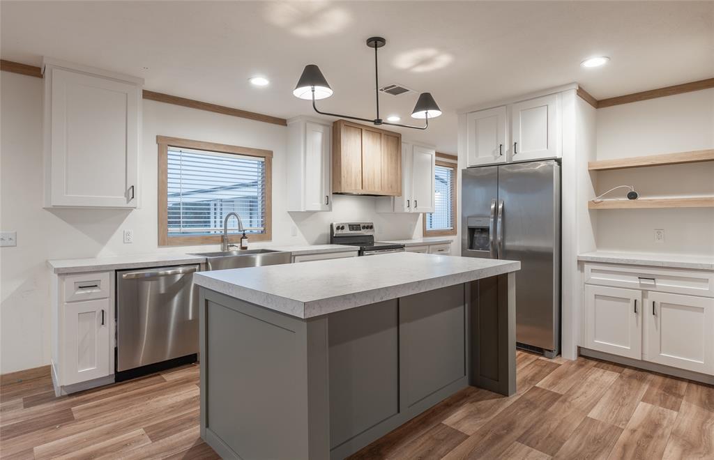 W H MCBEE TR 2 - Residential