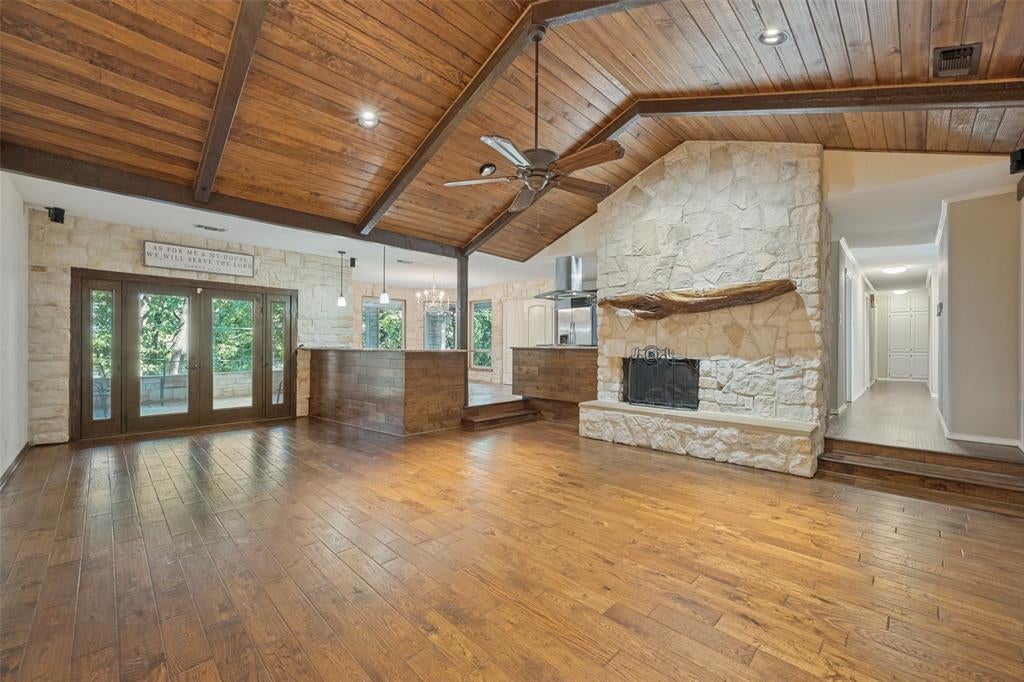 2821 Buffalo Court