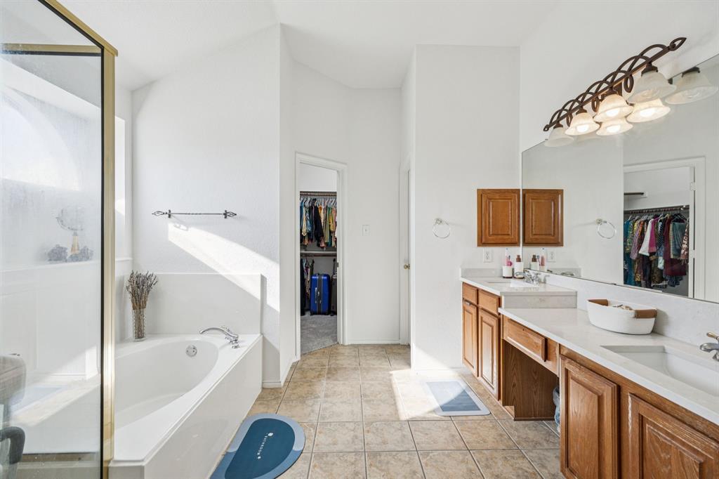 Vineyards At Heritage The - Residential