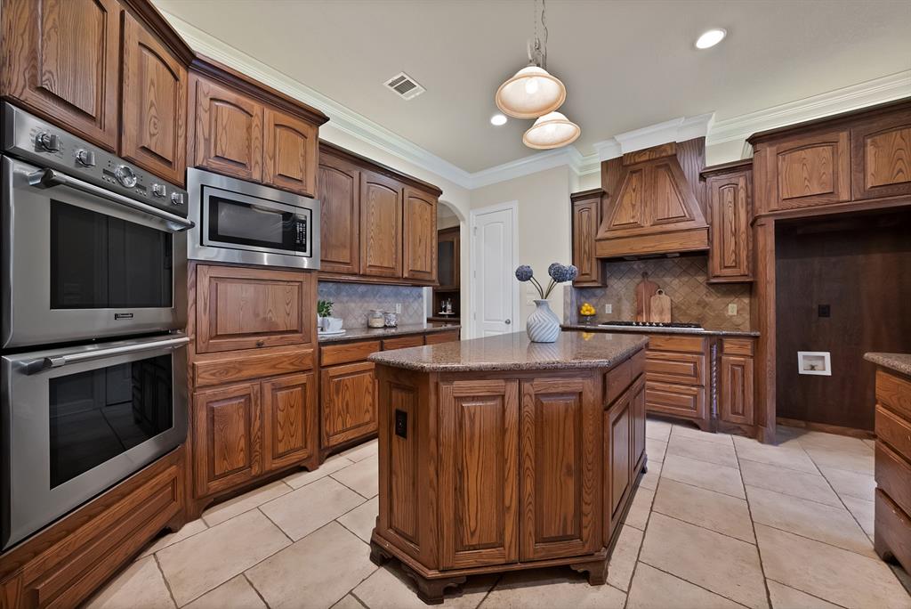 3410 Lake Creek Trail